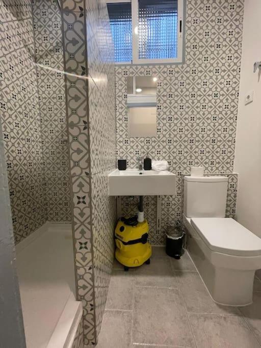 New Piso Centrico 7Pax A 2 Min Andando De Gran Via Apartment Madrid Luaran gambar